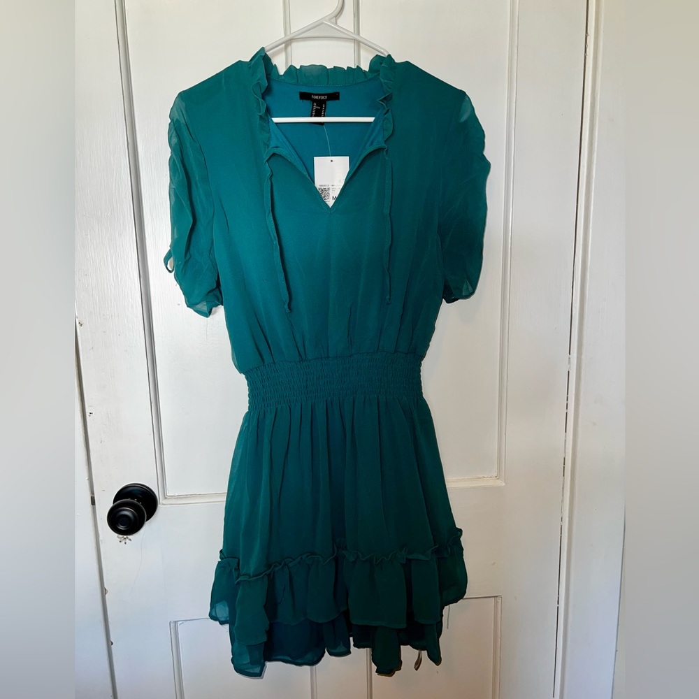 NWT- Ruffe Hem mini dress- Forever 21- size M